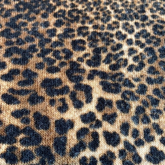 ZaraKnit Leopard Print Sweater Size Small in Like New Condition - Picture 2 of 5
